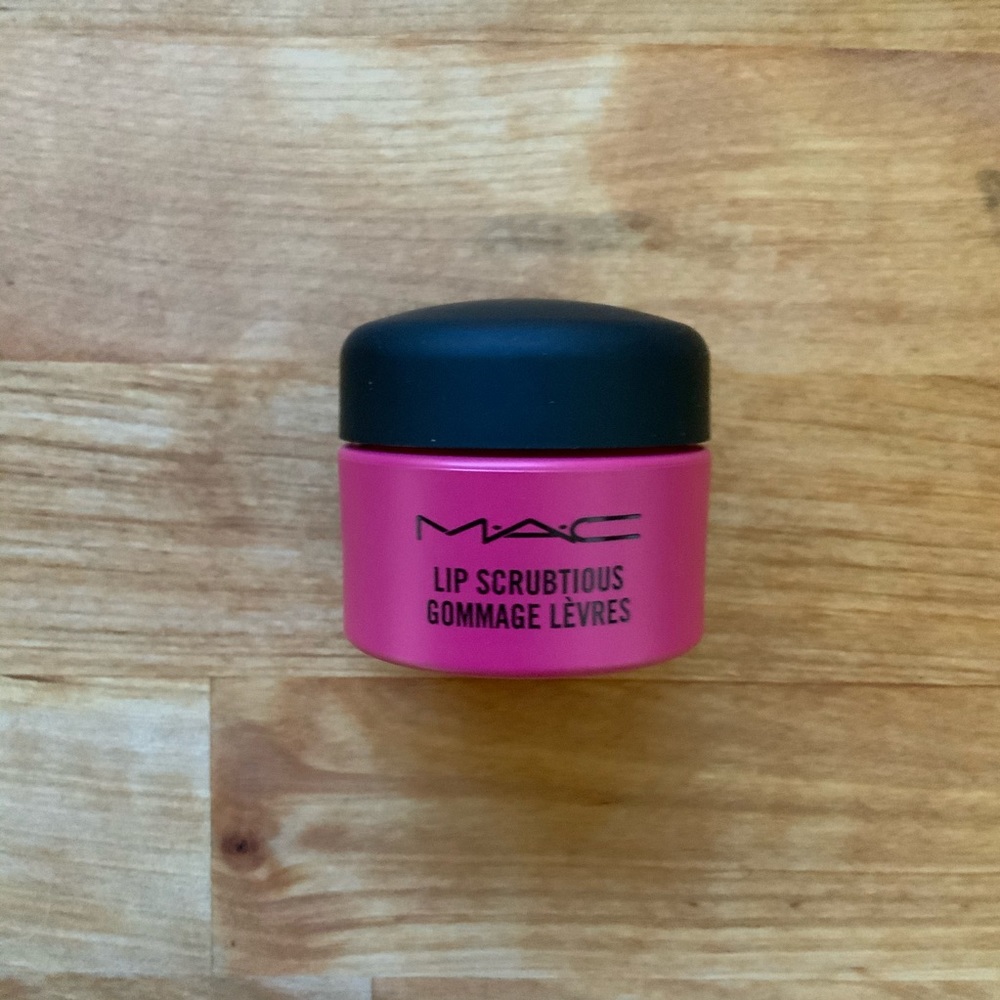 MAC Lip Scrubtious Fruit of Passion NWOB